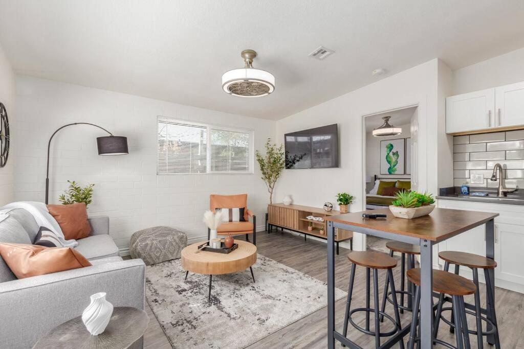 Holiday home Monterey Way Minutes From Old Town