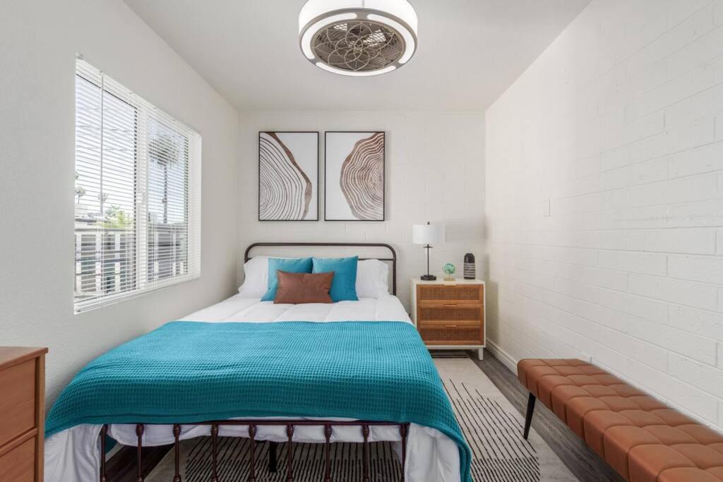 Monterey Way Minutes From Old Town *
